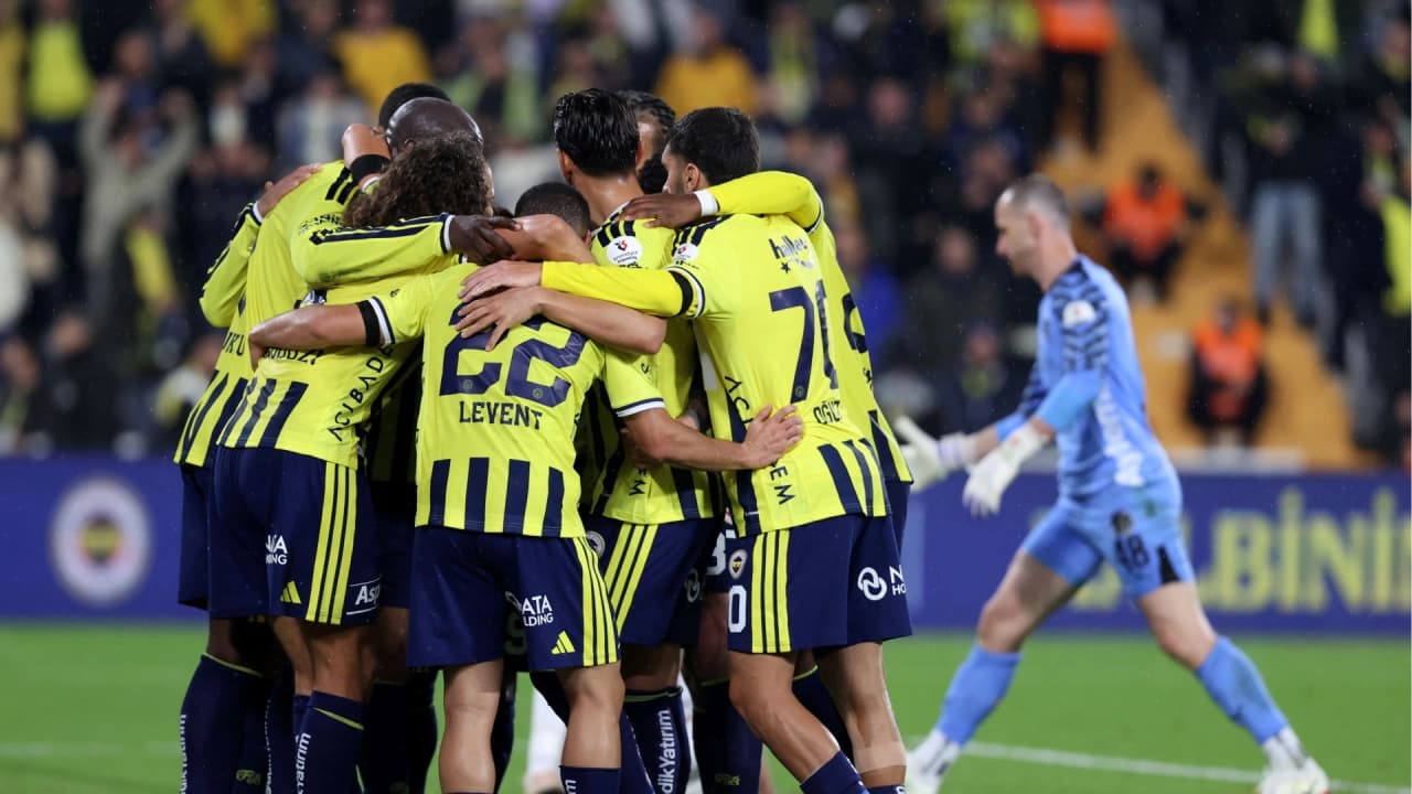 Spor yazarlarından Fenerbahçe'nin Alanyaspor galibiyeti değerlendirmesi