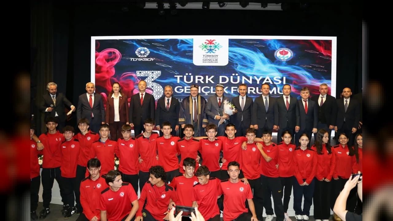 3. Türksoy Gençlik Forumu 22 Ülkeden 140 Gençle Trabzon'da Başladı