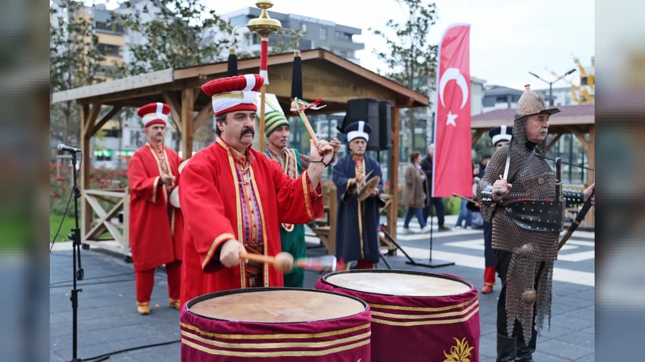 Bursa'da Mehterler Buluşması ve Ayna Konseri Coşkusu