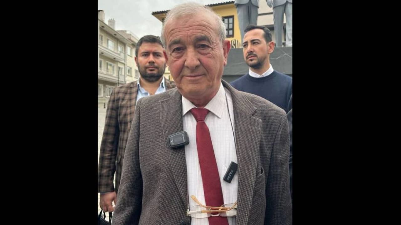 Eskişehir'de Muhtar Erol Erdal Gürdoğan Kalp Krizinden Hayatını Kaybetti