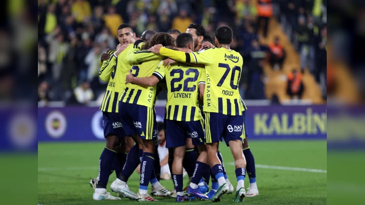 Fenerbahçe yarın Slavia Prag'ı konuk edecek
