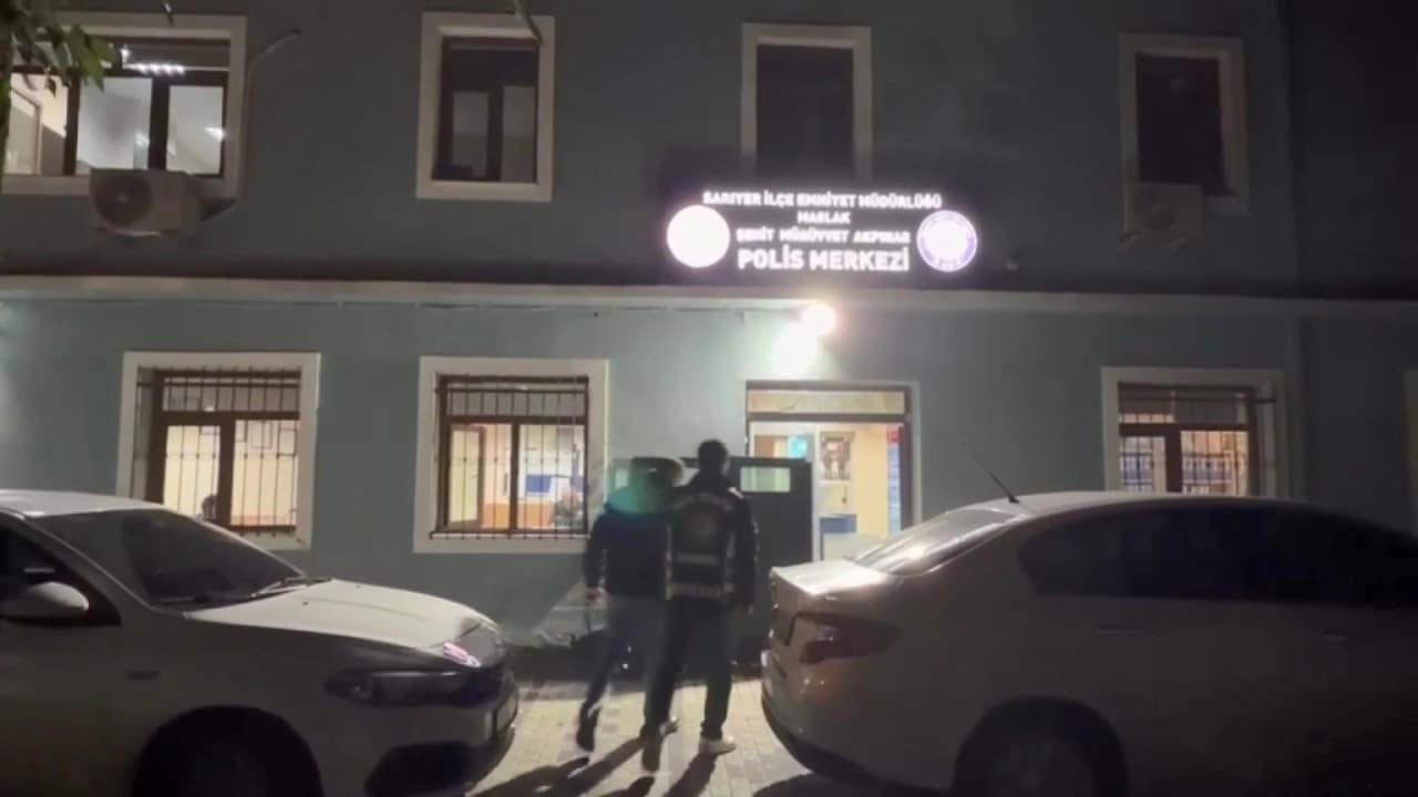 Sarıyer'de trafikte seyir halindeki araca saldıran sürücü yakalandı