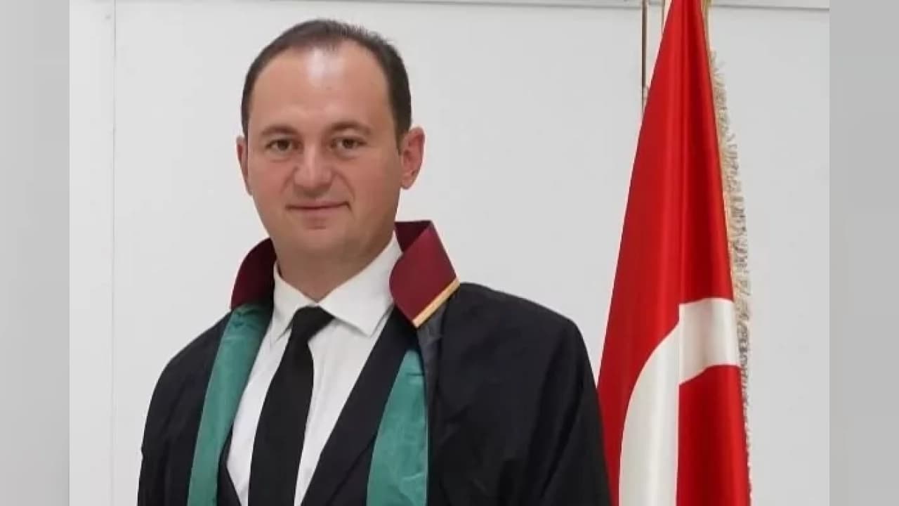 Bursa Barosu'nun Yeni Başkanı Yener Poroy Oldu