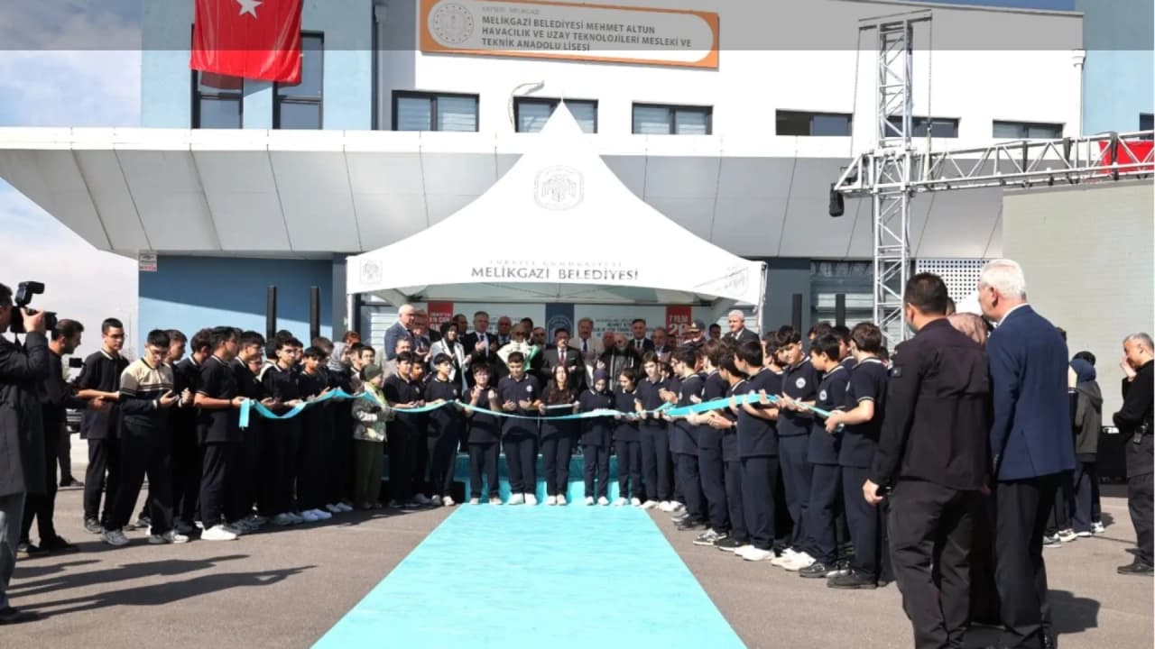 Kayseri Havacılık ve Uzay Teknolojileri Lisesinin tanıtımı yapıldı