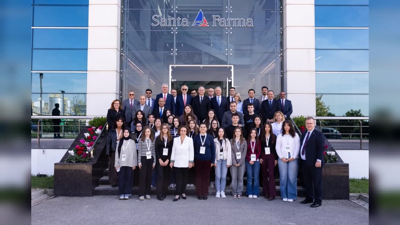 Kocaeli'de Türkiye'nin ilk ilaç üretim ön lisans programı başladı