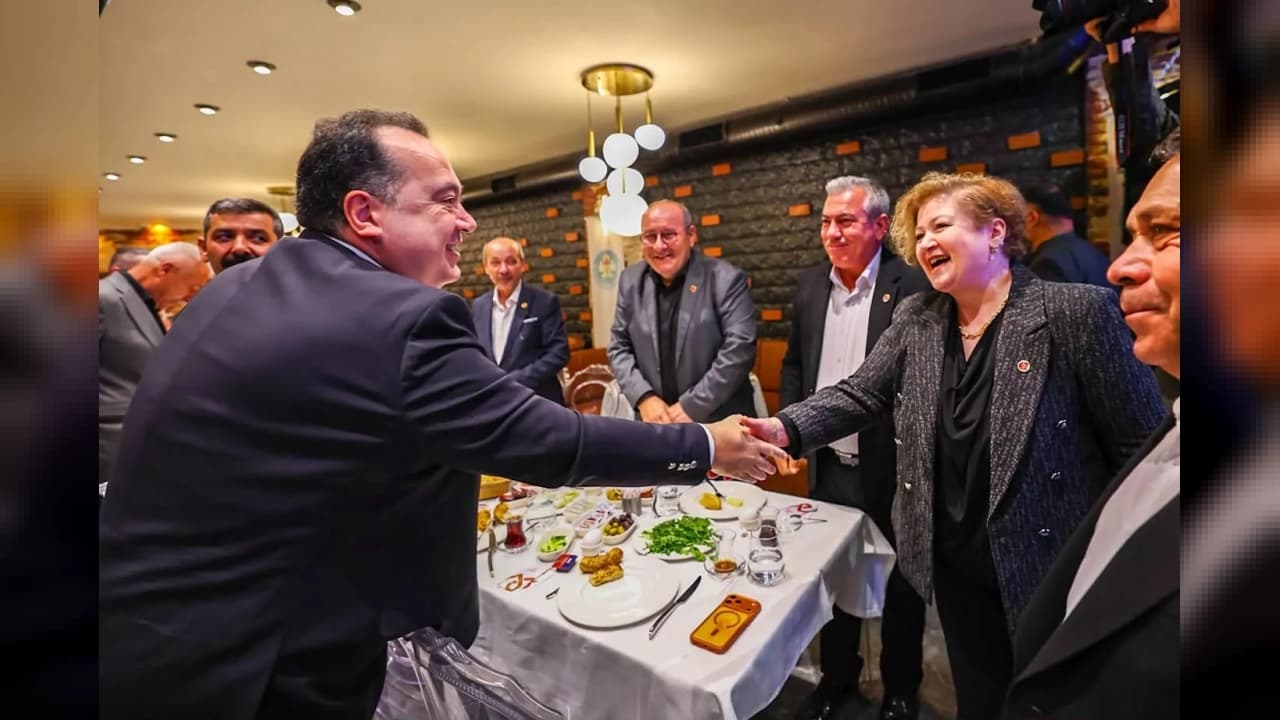 Manisa'da Muhtarlar Günü Buluşması: Muradiye'ye 3-4 Milyar Liralık Altyapı