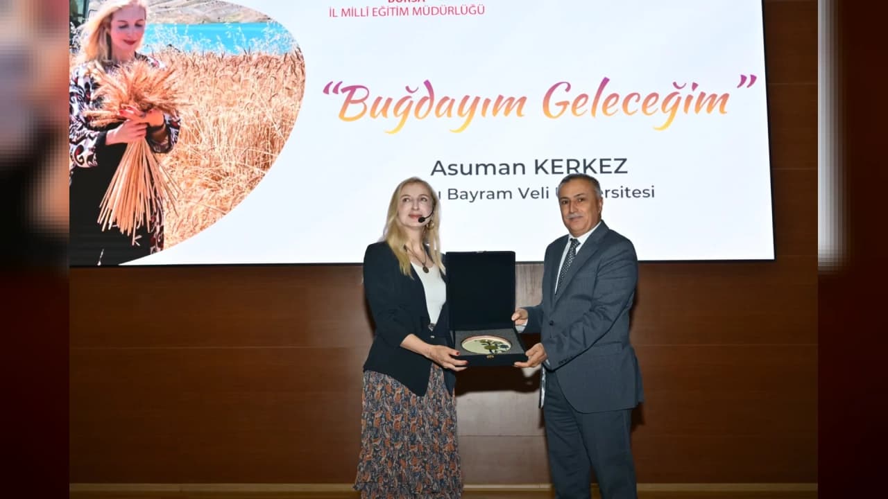 MEB Danışmanı Kerkez Bursa'da öğrencilerle buluştu