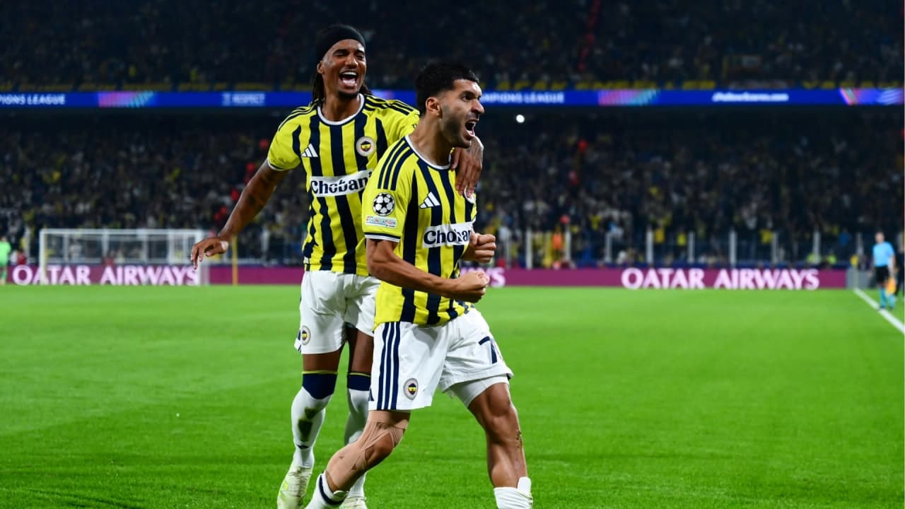 Oğuz Aydın'dan Fenerbahçe Tarihine Geçen Gol
