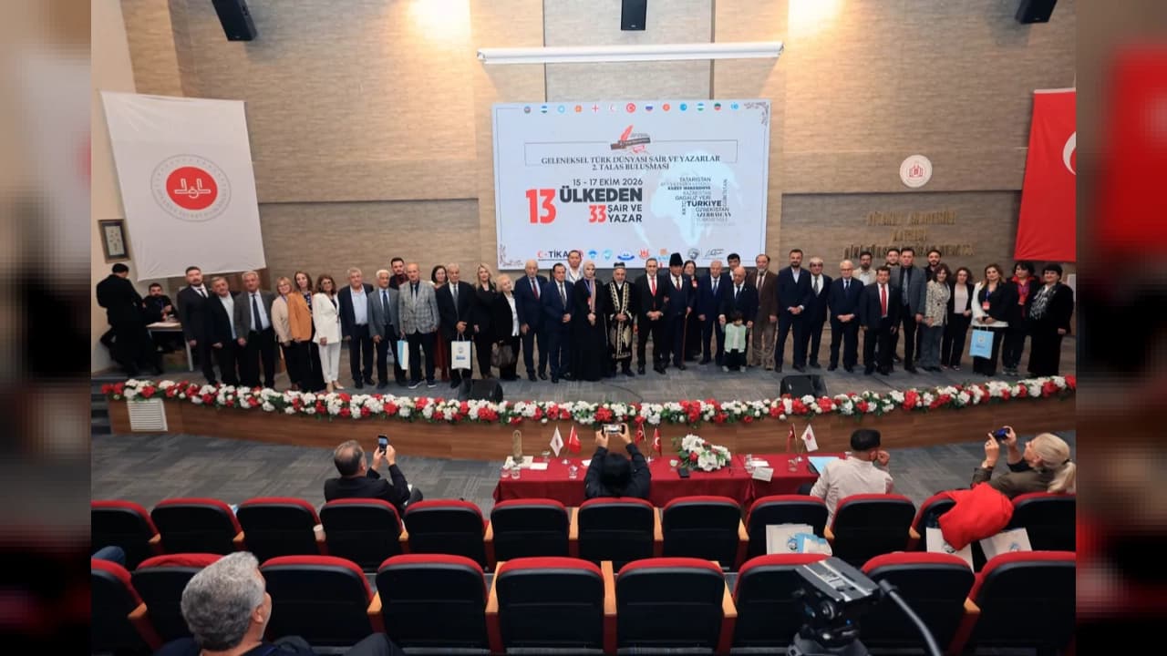 Talas'ta Türk Dünyası Şair ve Yazarlar Buluşması Sona Erdi