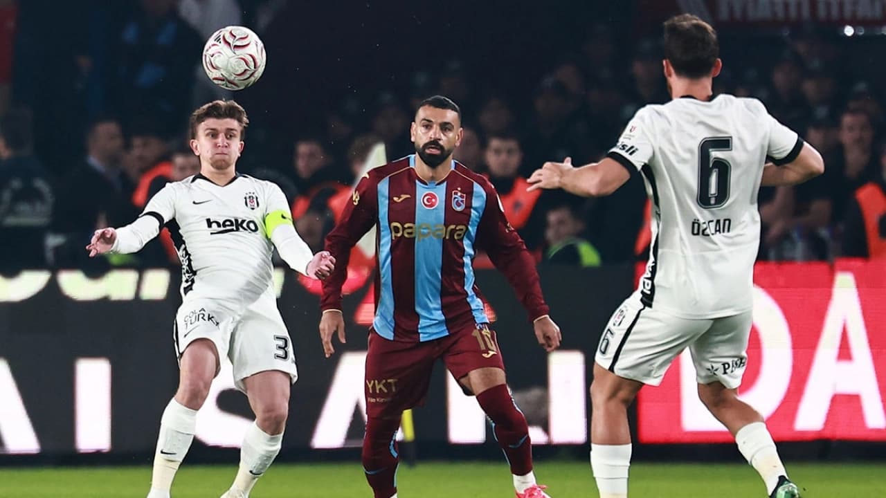 Trabzonsporlu Mohamed Salah Beşiktaş maçında fileleri havalandırdı