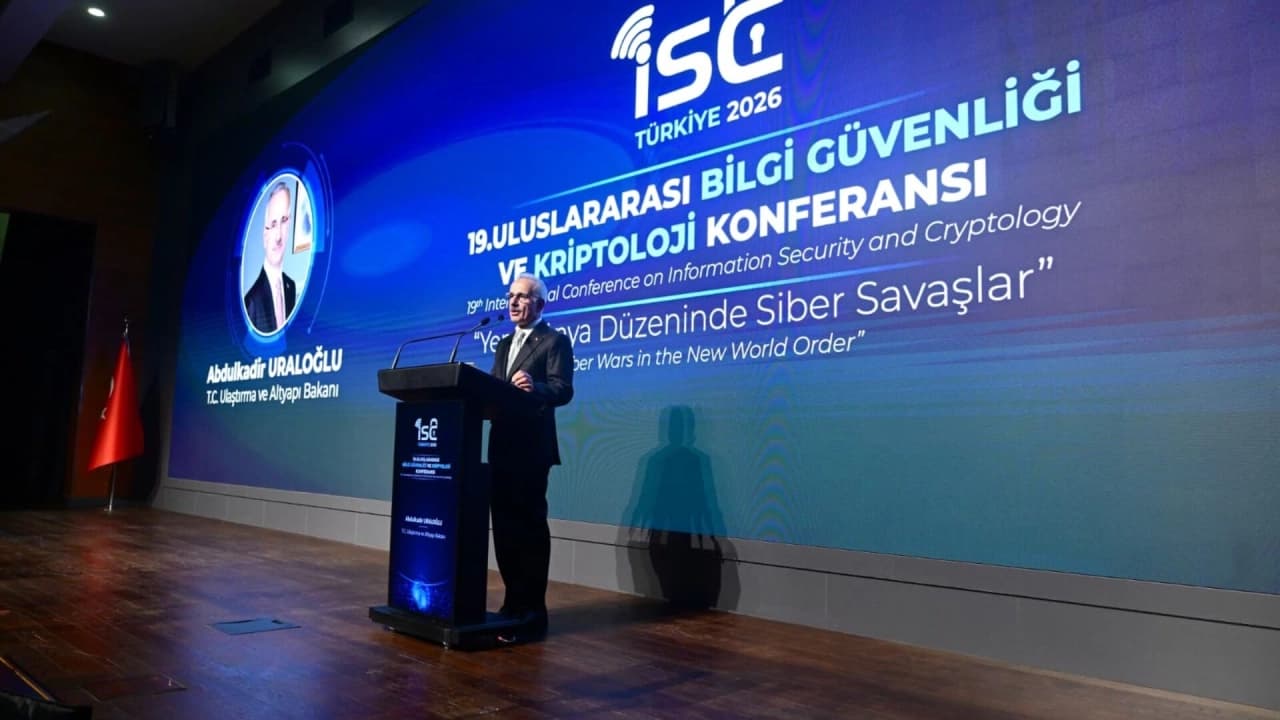 TÜRKSAT Veri Merkezi Kapasiteyi İlk Fazda 3 Katına Çıkaracak