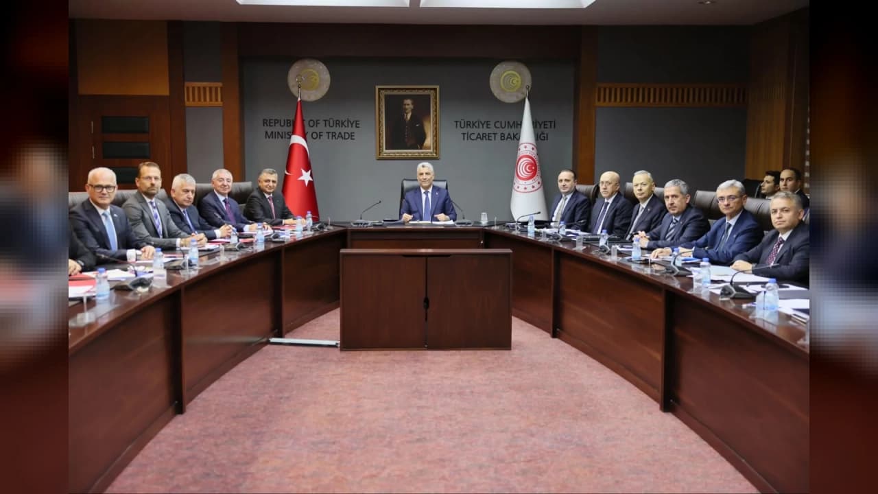 Bakan Bolat Otomotiv Sektörüyle AB Sanayi Yasasını Görüştü