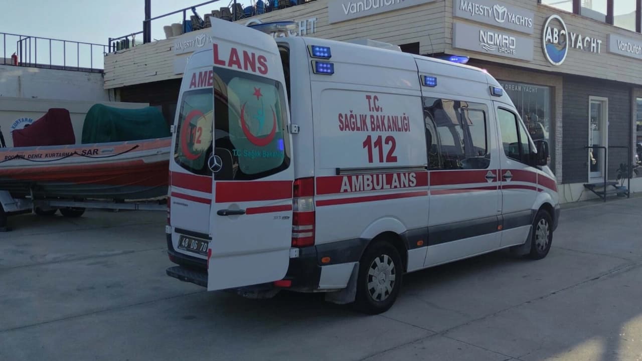 Bodrum'da bastonu kırılan Mehmet Ertok yaktığı ateşe düşerek öldü
