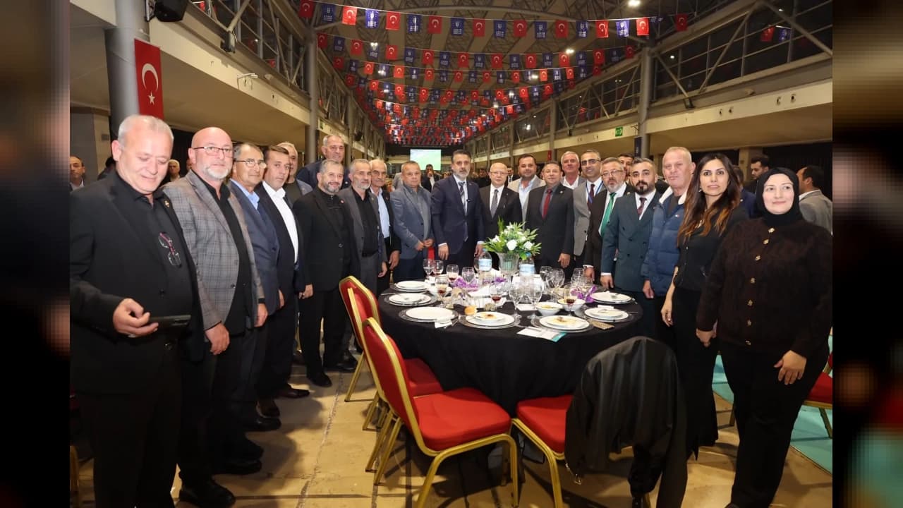 Bursa'da 17 ilçenin muhtarları için kutlama töreni düzenlendi