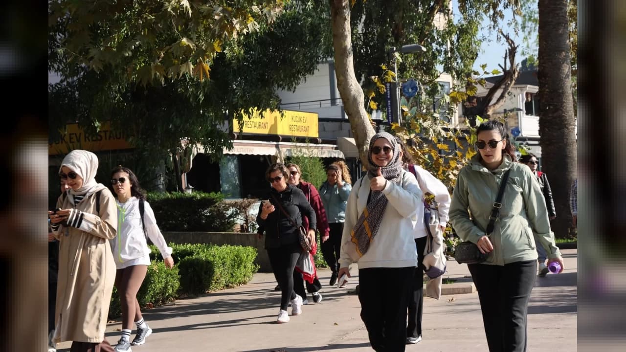 Gebze'de kadınlar Eskihisar Sahili'nde spor etkinliğinde buluştu