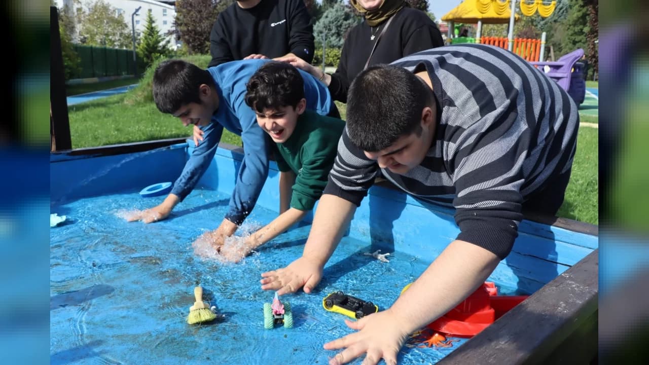Herekeli özel öğrenciler İzmit'te spor ve eğlenceyle buluştu