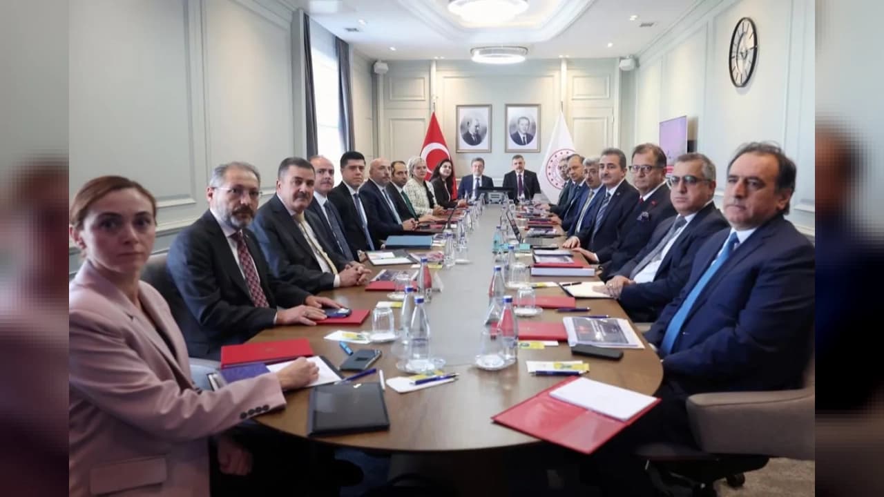 İçişleri ve Tarım bakanlarından sahipsiz sokak hayvanları toplantısı