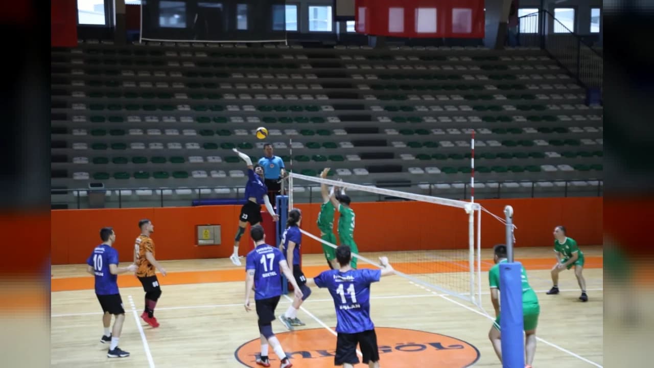 İnegöl Belediyespor voleybol takımı Güner Karakaya'yı konuk edecek