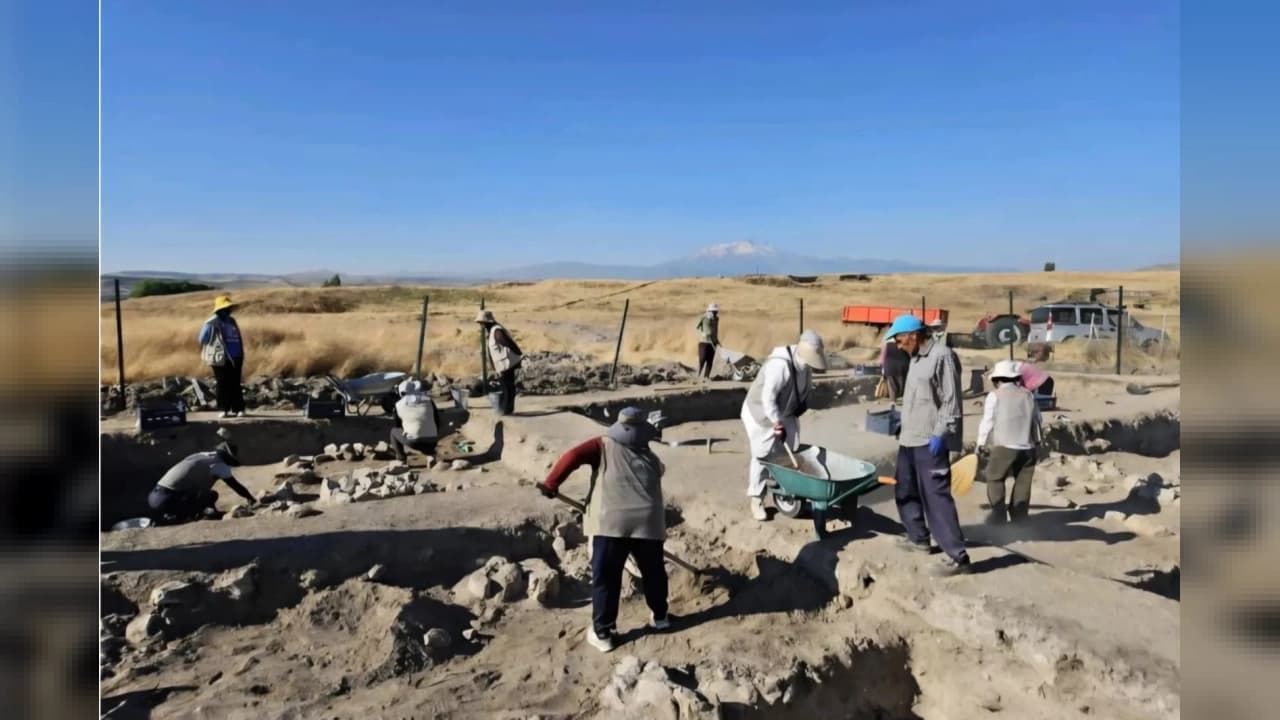 Kayseri Kültepe'de 78 Yıl Sonra İlk Kez Helenistik Dönem Mozaiği Bulundu