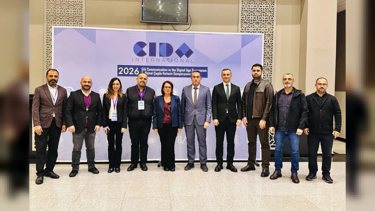 Kocaeli'de yapay zekâ ve dijital belediyecilik sempozyumda anlatıldı