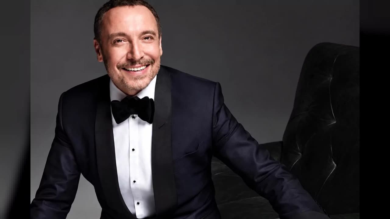 Cenk Eren 30. Yılını Bostancı Gösteri Merkezi'nde Kutluyor