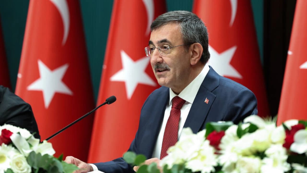 Cumhurbaşkanı Yardımcısı Yılmaz Macaristan'a gidecek