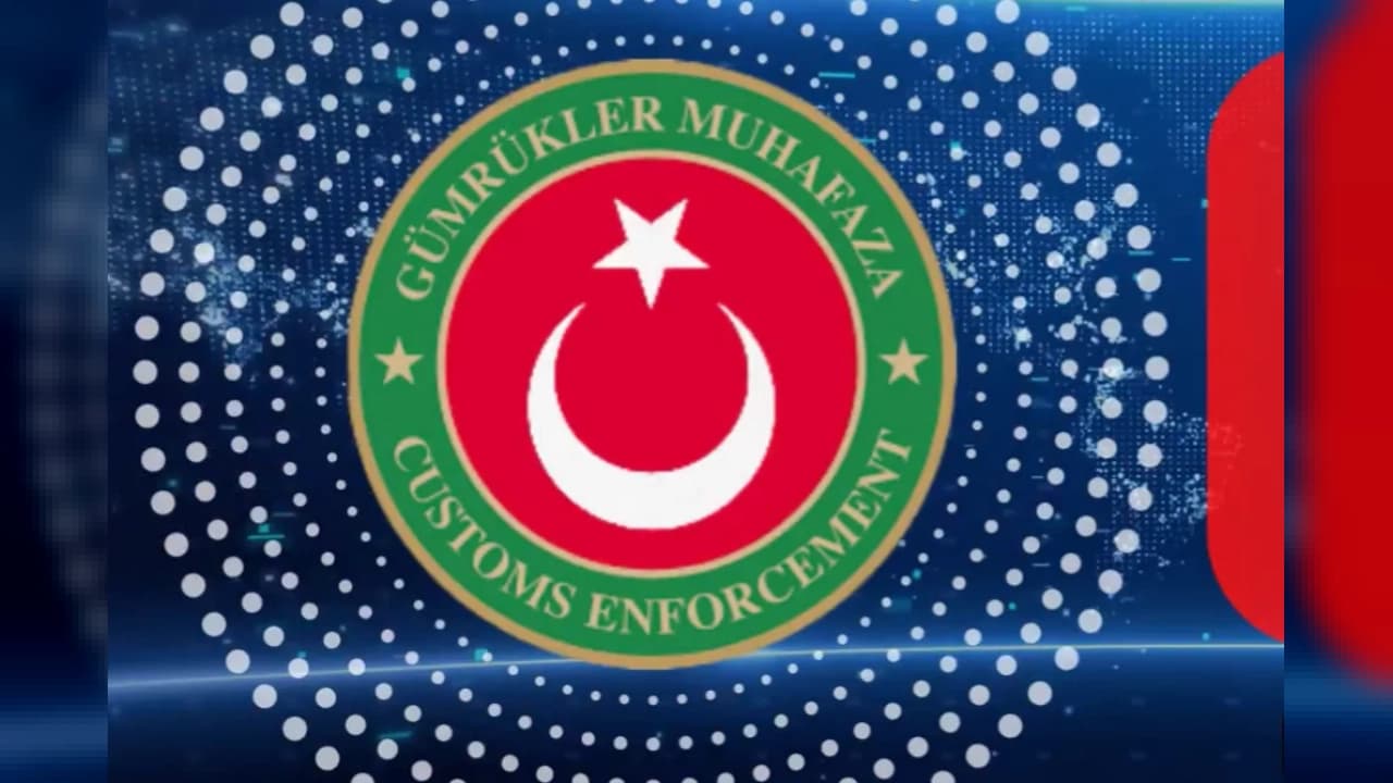 Edirne'de iki TIR'da 7 bin 160 tarihi eser ele geçirildi