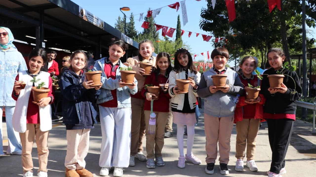 GAZİANTEP'TE 3. TOHUM TAKAS VE DOĞA DOSTU TARIM ŞENLİĞİ BAŞLADI