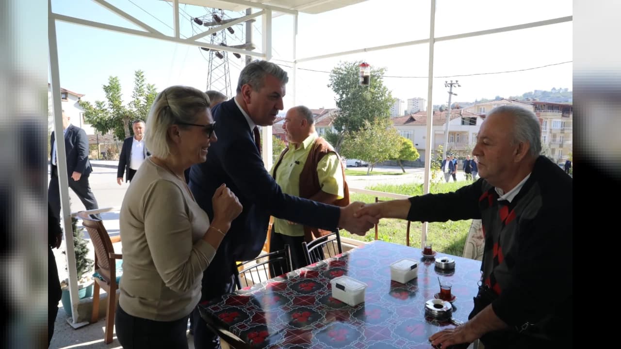 İZMİT BELEDİYESİ HEYETİNDEN YEŞİLOVA MAHALLESİ'NE ZİYARET
