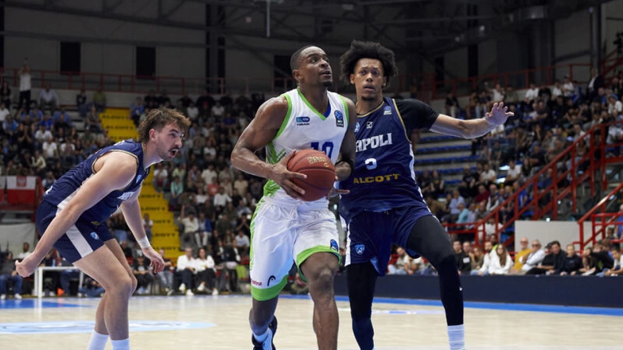 TOFAŞ Eurocup'ta Napoli Basketbol'a Uzatmalarda 105-101 Yenildi