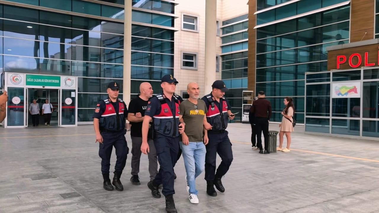 YÖNETMEN EZEL AKAY VE KARDEŞİNİN UYUŞTURUCU TESTLERİ POZİTIF ÇIKTI