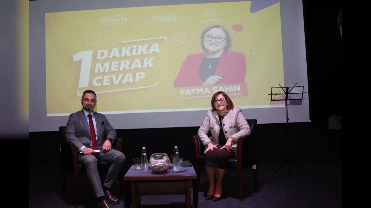 Başkan Şahin gençlerle buluştu: Yeni Aziz Sancarlar yetiştirmek istiyoruz