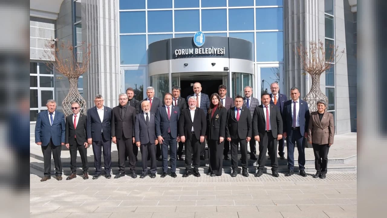 Çorum Belediye Başkanı Aşgın'dan muhtarlarla iş birliği vurgusu
