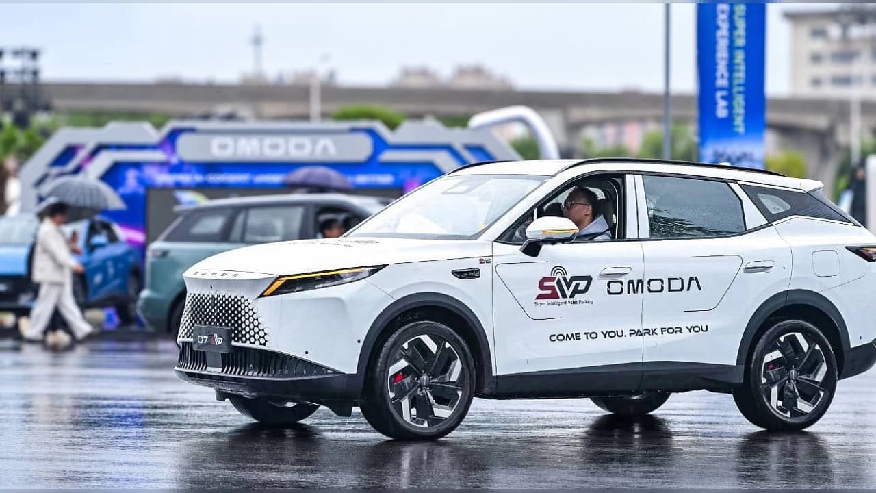 OMODA VE JAECOO YENİ NESİL OTOMOBİL TEKNOLOJİLERİNİ ÇİN'DE TANITTI