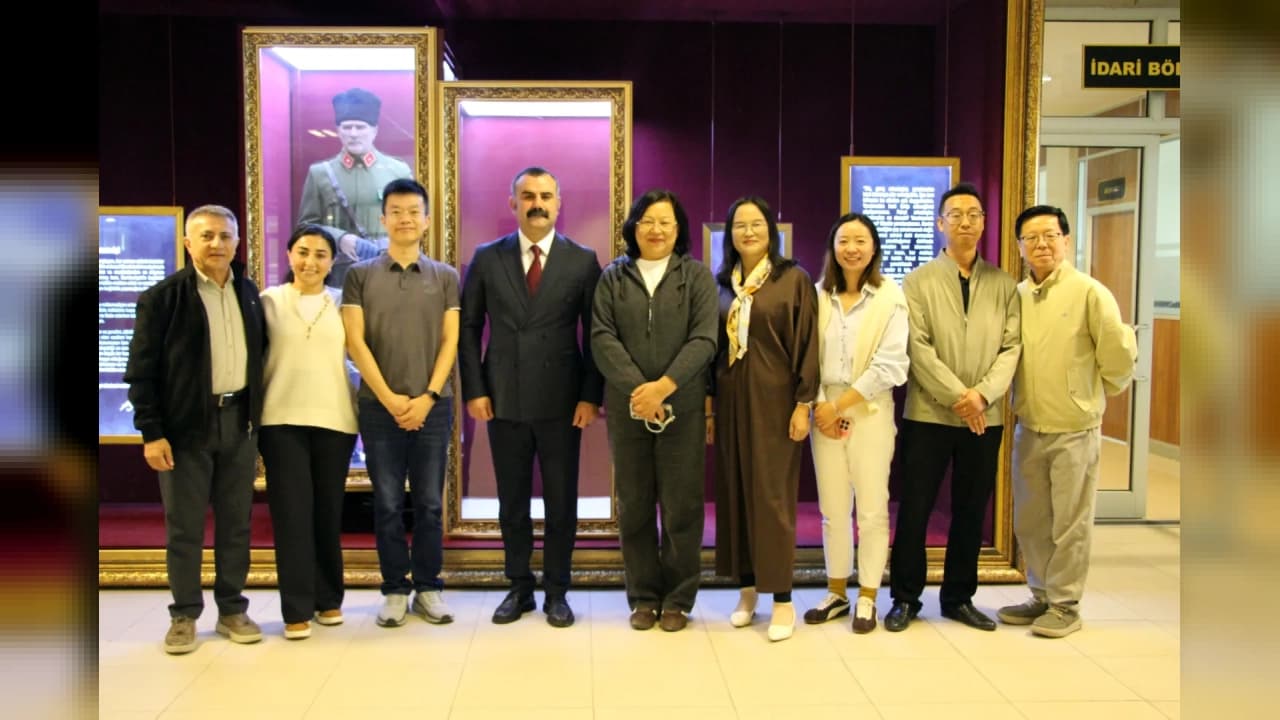 Uzunköprü'de Fabrika Yatırımı İçin Çinli Heyetle Kritik Görüşme