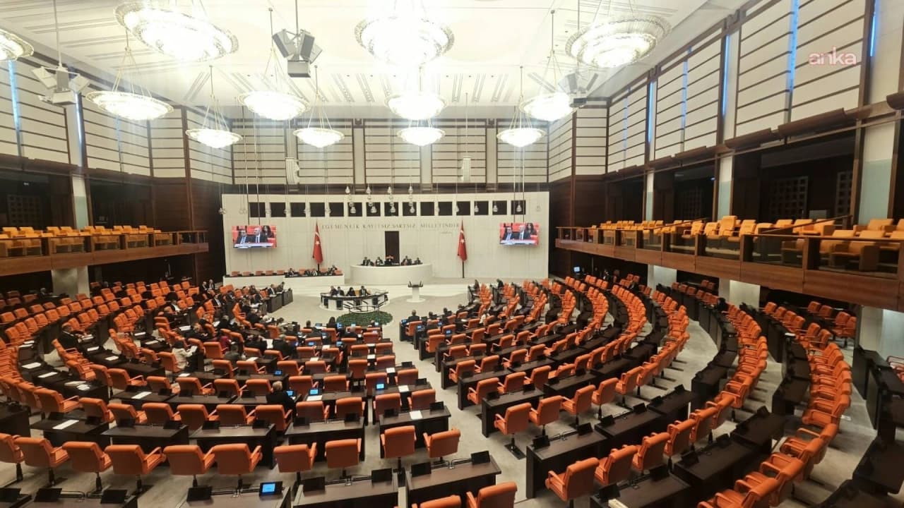 AK Parti'den Mavi Vatan Kanunu teklifi hazırlığı