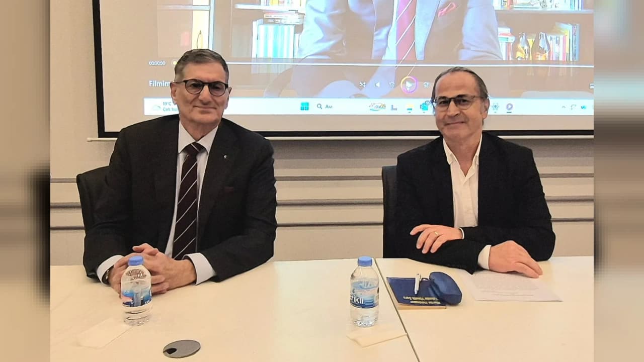 Bursa'da felsefe söyleşileri başladı: Hayatın anlamı masaya yatırıldı