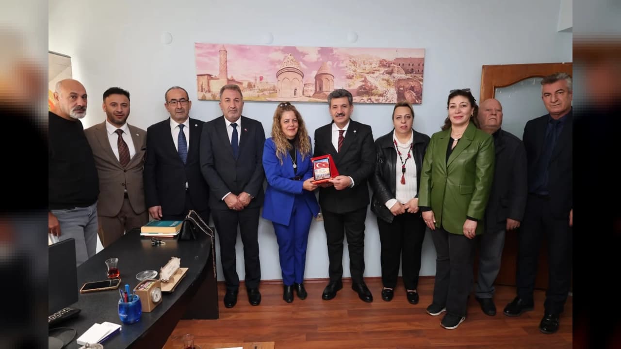 Ferhat Yılmaz'dan Erzurum Yeni Medya Derneği'ne Ziyaret