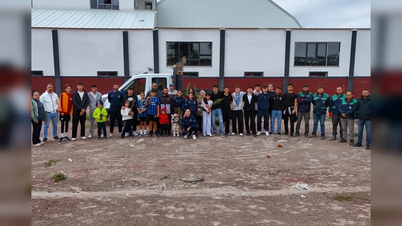KAYSERİ'DE DÜZENLENEN ETKİNLİKLERDE 1.150 FİDAN TOPRAKLA BULUŞTURULDU