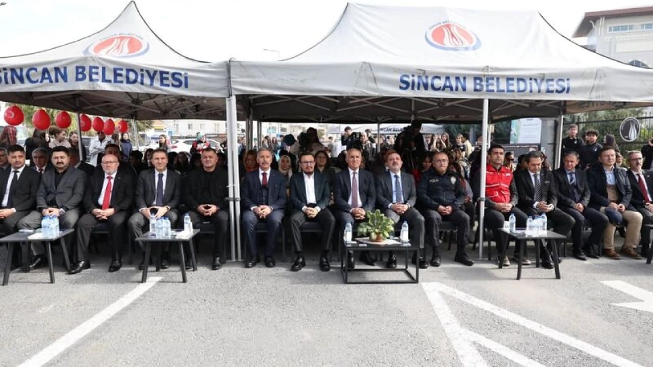 Sincan'da bir günde 3 bin 774 ünite kan bağışı ile rekor kırıldı
