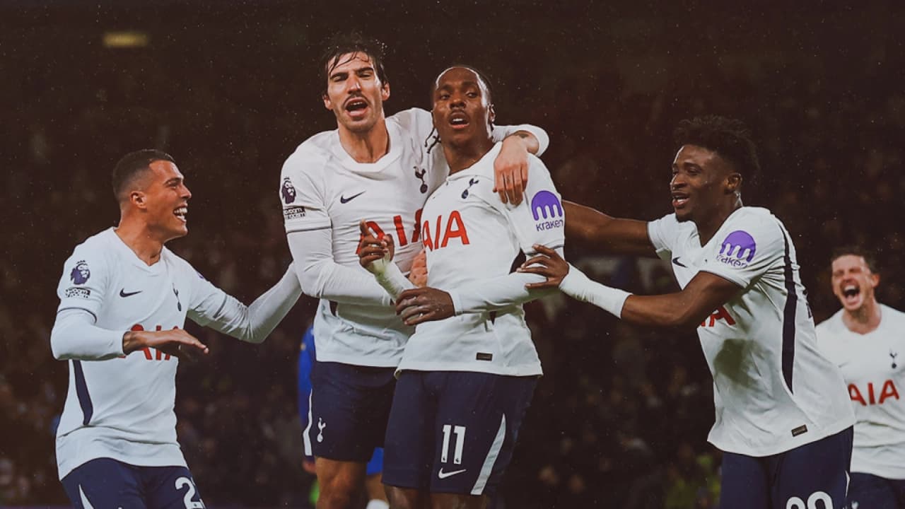 Tottenham Stamford Bridge'de Chelsea'yi 2-0 Mağlup Etti