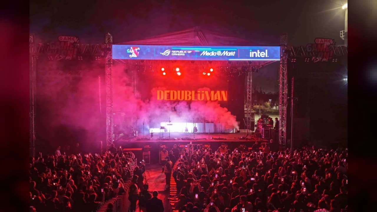 Ankara'da GameZone Game On Festivali'nde Dedublüman Konseri Düzenlendi