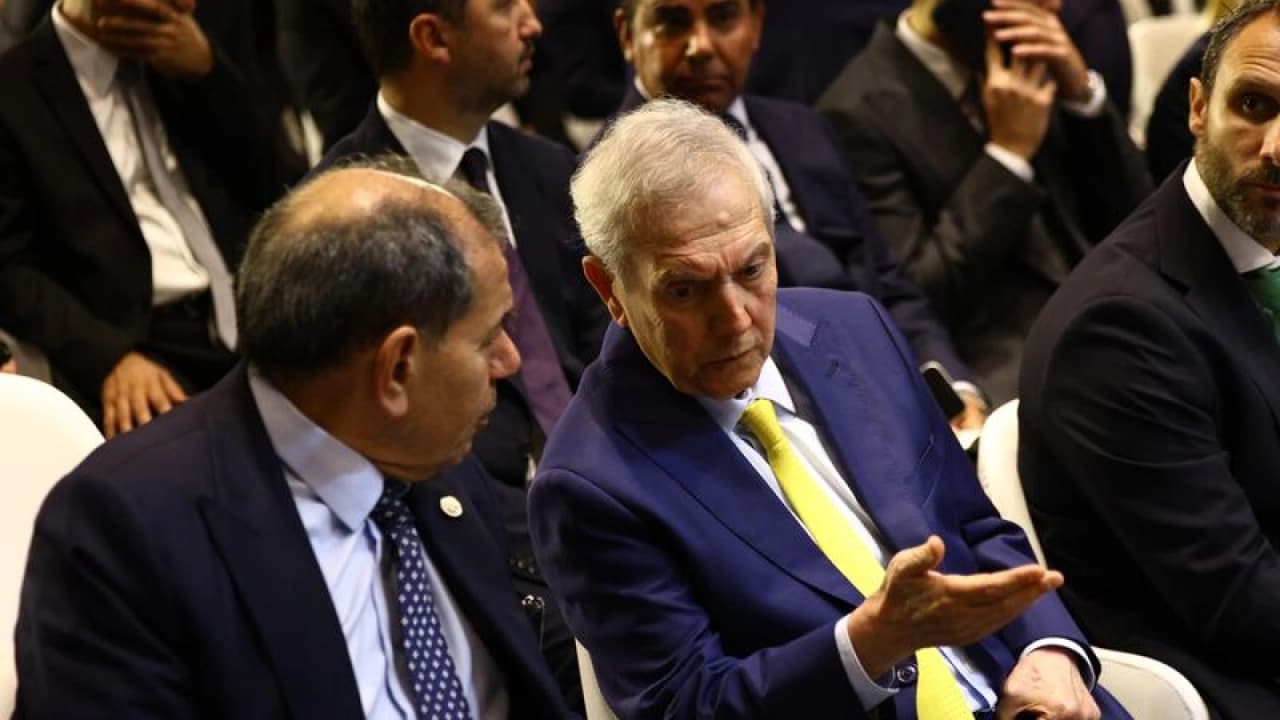 Galatasaray ve Fenerbahçe derbisinde Özbek ve Yıldırım heyecanı