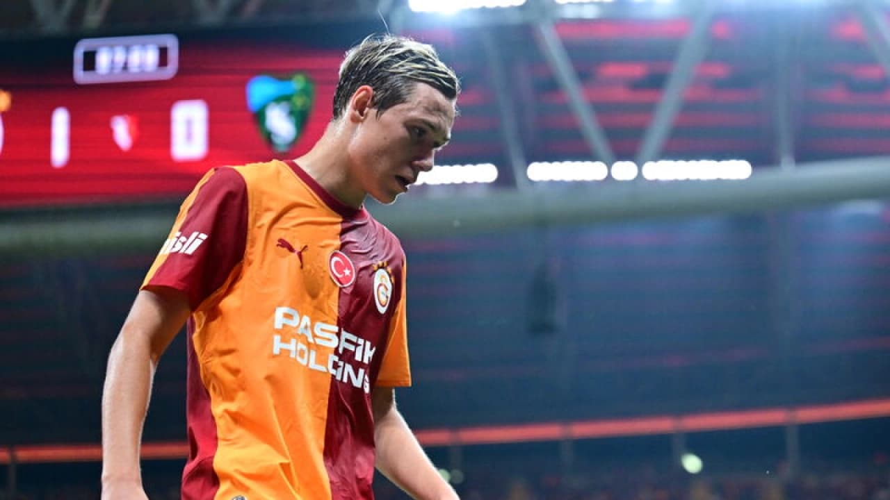 Galatasaraylı Aleksey Batrakov'a Liverpool ve Arsenal takibi