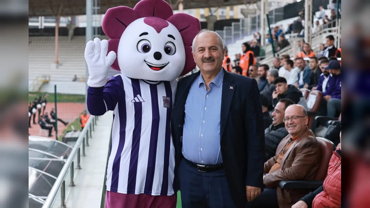 GEBZESPOR SOMA SPOR'U FARKLI GEÇEREK NAMAĞLUP SERİSİNİ SÜRDÜRD?