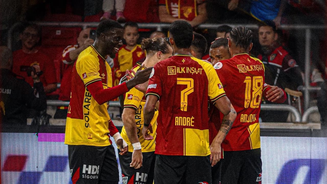 Göztepe, Çorum FK'yı 2-0 yenerek üst üste üçüncü galibiyetini aldı