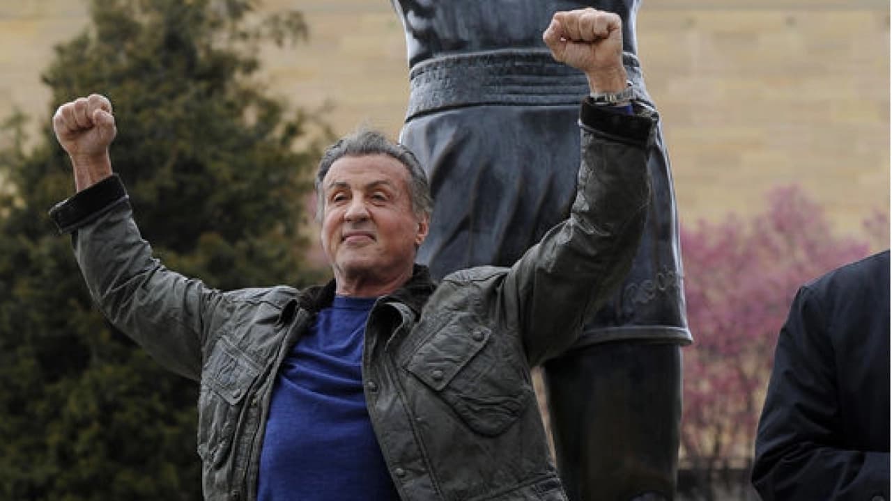Sylvester Stallone, Tulsa King dizisinde kızını oynatmasını savundu