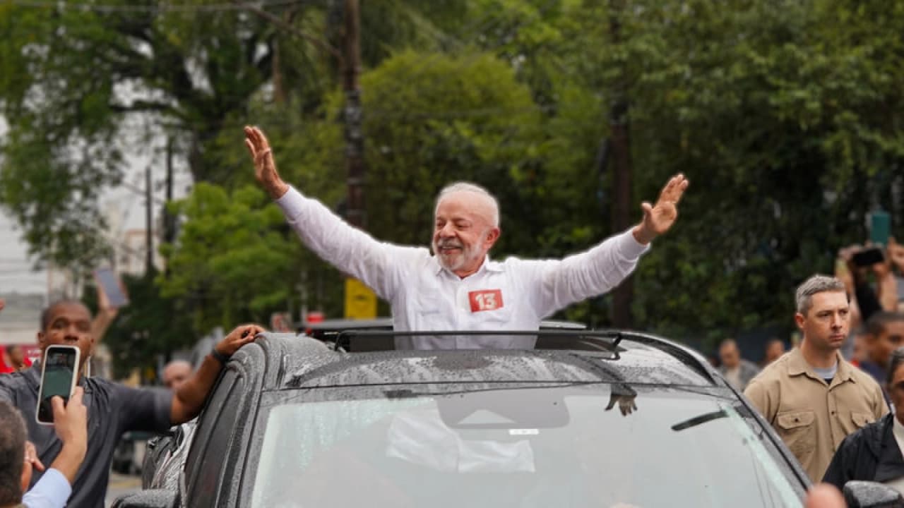 Brezilya'da devlet başkanlığı seçiminin galibi Lula da Silva oldu