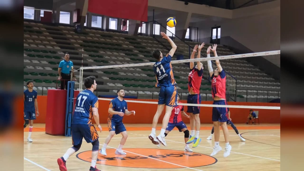 İnegöl Belediyespor Güner Karakaya'yı yenerek liderliğini sürdürdü