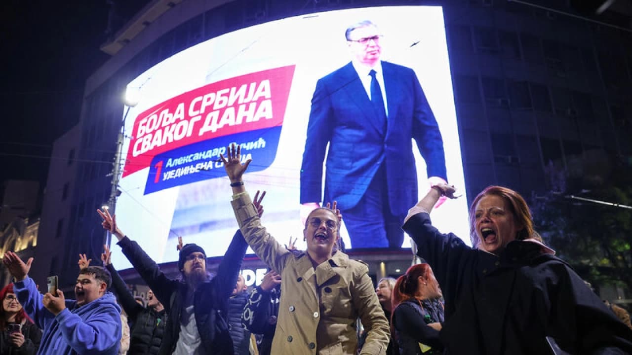 Sırbistan'da Vucic dönemi bitti, seçimleri Öğrenci Listesi kazandı